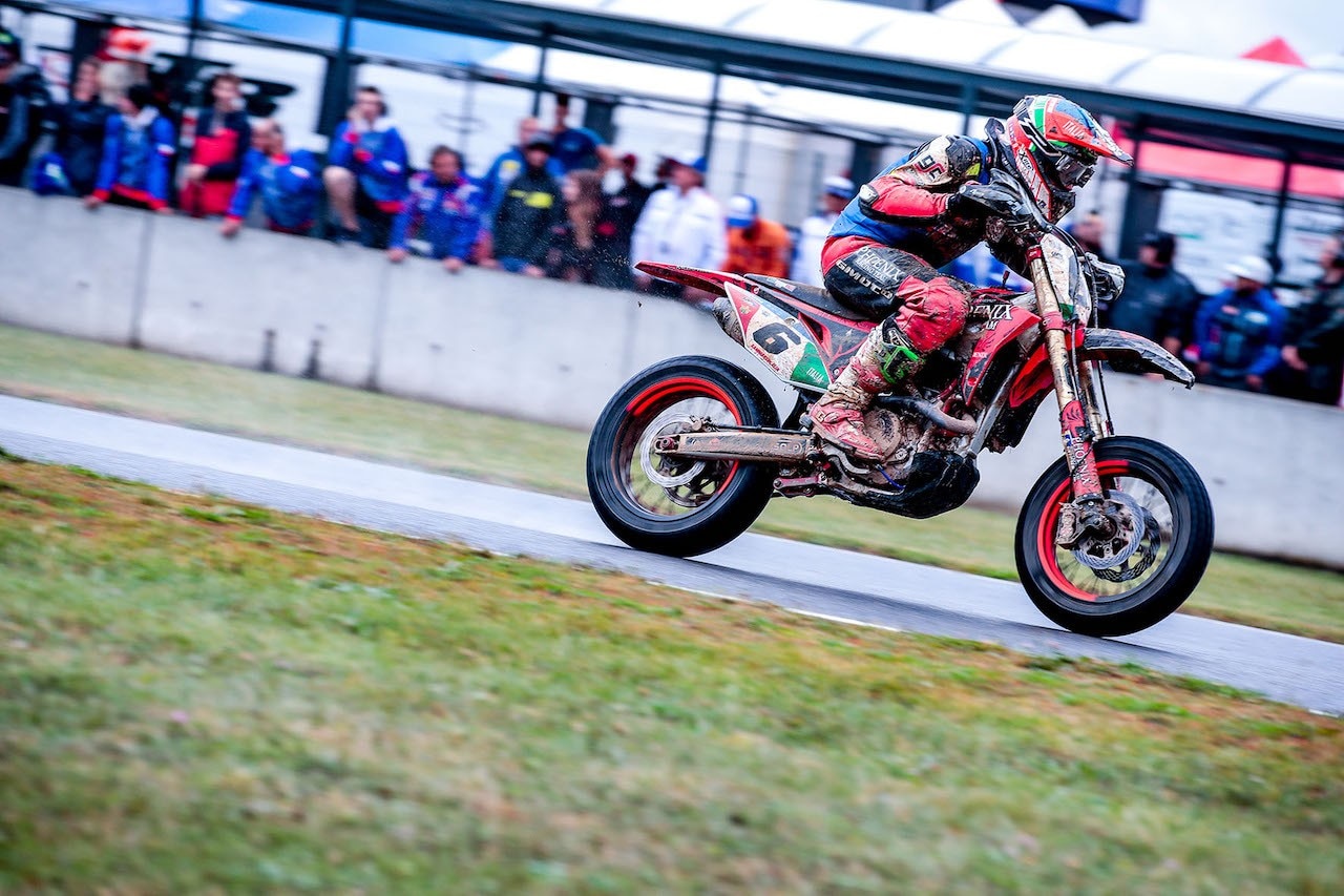 La Francia domina il Supermoto delle Nazioni. L'Italia è terza